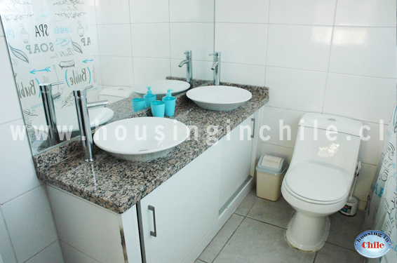 RE-CG: Baño compartido para habitaciones 7 y 8