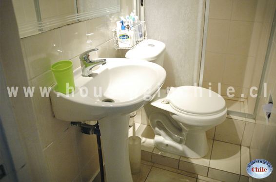 RE-MP: Uno de los cuatro baños compartidos