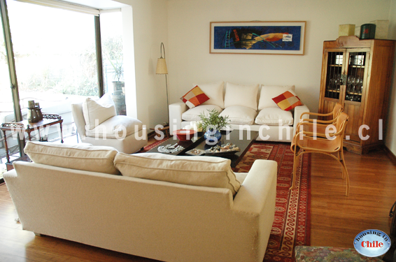 SH-CP: Amplia y luminosa sala en primer piso