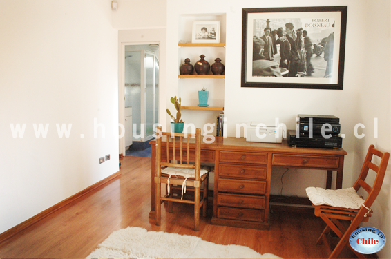 SH-CP: Area de estudio en segundo piso con habitaciones