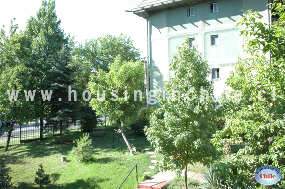 SH-ML: Vista desde balcon hacia jardines del condominio