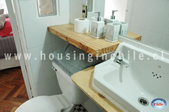 PF-TS: Completely remodeled bathroom