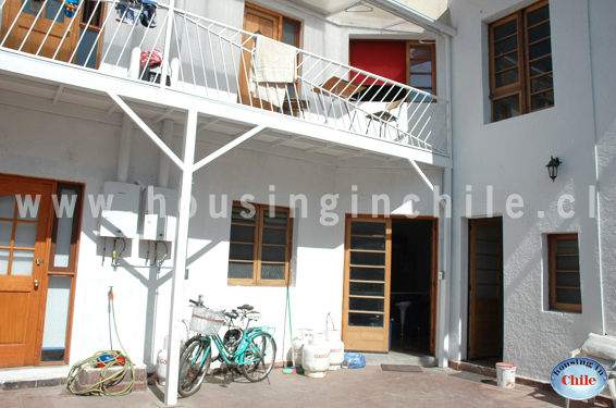 RE-AR: Rooms with view to the patio