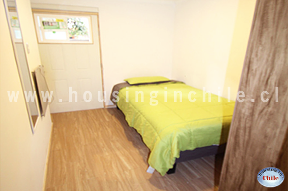 RE-GS1: Single room 1 with private bathroom