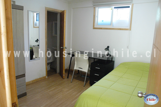 RE-GS1: Single room 3 with private bathroom (shower outside)