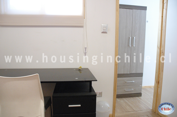 RE-GS1: Single room 5 with shared bathroom