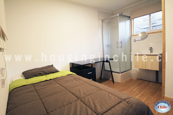 RE-GS1: Single room 6 with private bathroom