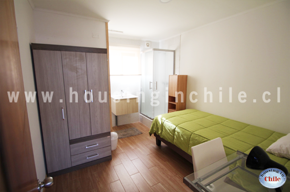 RE-GS1: Single room 7 with private bathroom