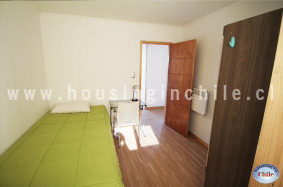 RE-GS1: Single room 7 with private bathroom