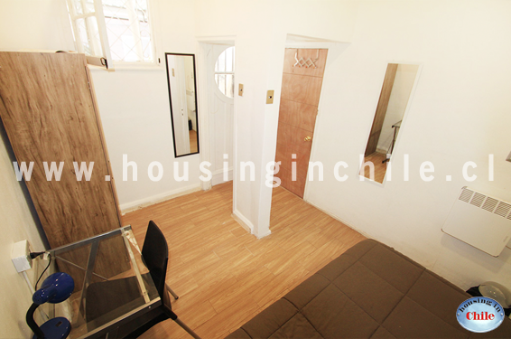 RE-GS1: Single room 12 with shared bathroom