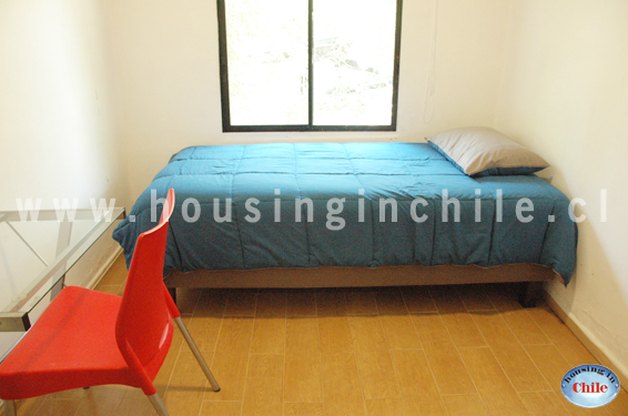 RE-GS1: Single room 14 with shared bathroom