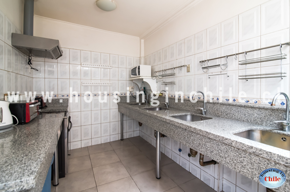 RE-OR: Access to kitchen