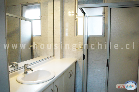 RE-PV: Single room 4 (private bathroom)