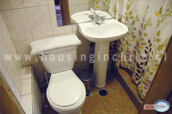 RE-PV: Single room 6 (private bathroom)