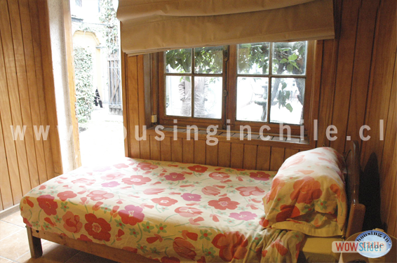 RE-PV: Single room 7 (with private bathroom)