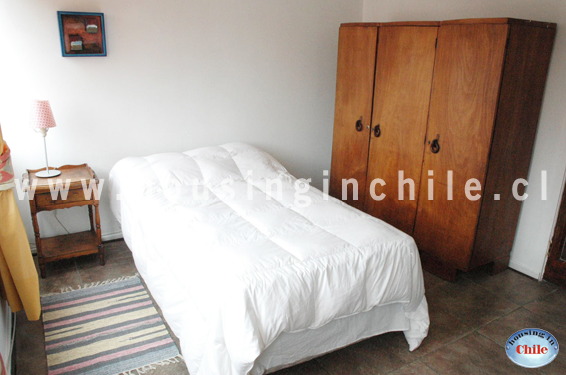 SH-MB: Single room 1 with a 1.5 size bed